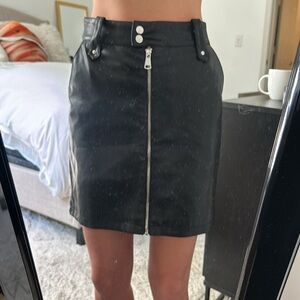 7 For All Mankind Women Black Faux Leather Front Zipper Moto A Line Skirt Size S